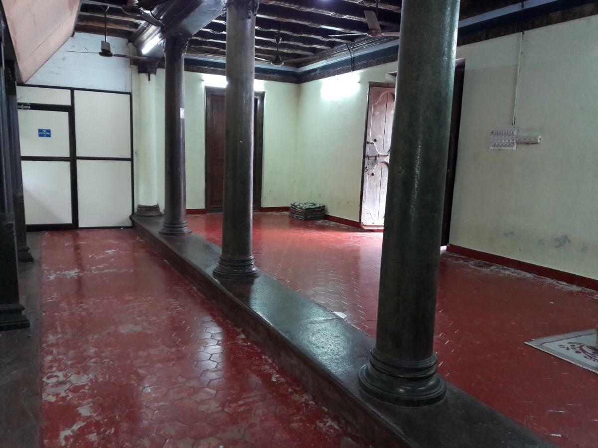 טריואנדרום Devasthanam Lodge מראה חיצוני תמונה